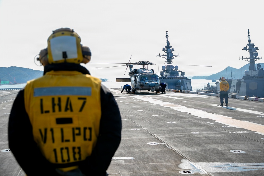 Tripoli Conducts In-Port Flight Operations