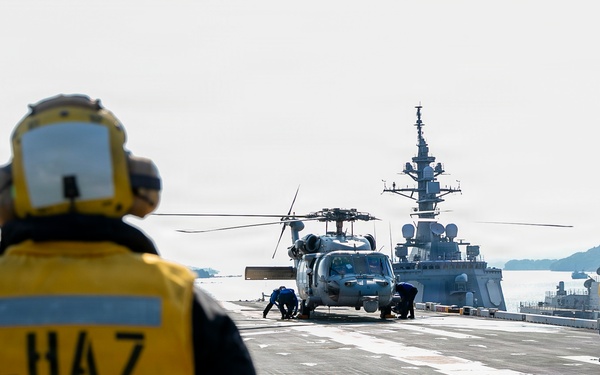 Tripoli Conducts In-Port Flight Operations