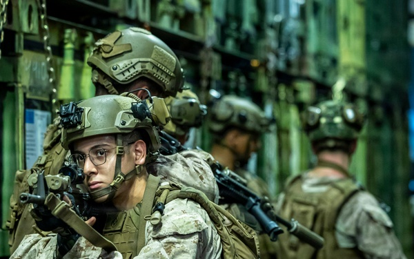 22nd MEU Conducts Close-Quarters Combat Training