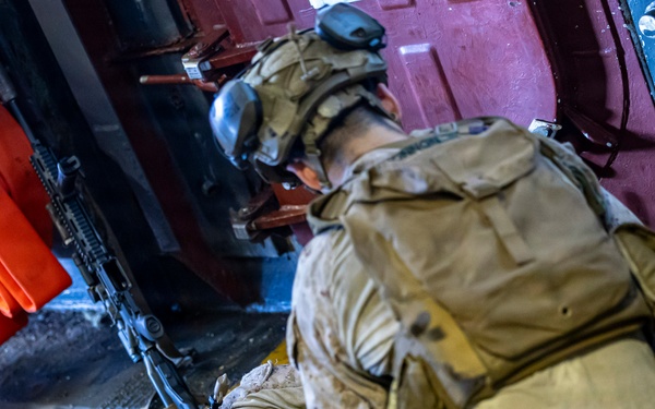 22nd MEU Conducts Close-Quarters Combat Training