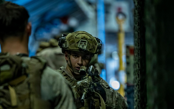22nd MEU Conducts Close-Quarters Combat Training