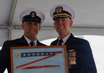 USS Nitze (DDG 94) Holds Change of Command Ceremony