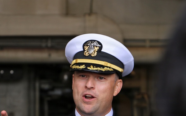 USS Nitze (DDG 94) Holds Change of Command Ceremony