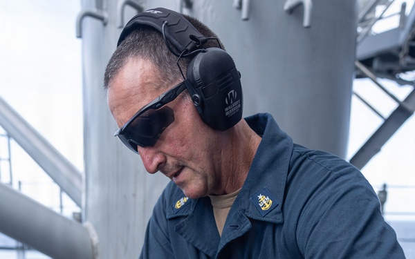 USS Iwo Jima Sailors Operate a 40mm Saluting Battery During a Live Fire Exercise