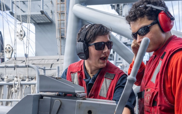 USS Iwo Jima Sailors Operate a 40mm Saluting Battery During a Live Fire Exercise