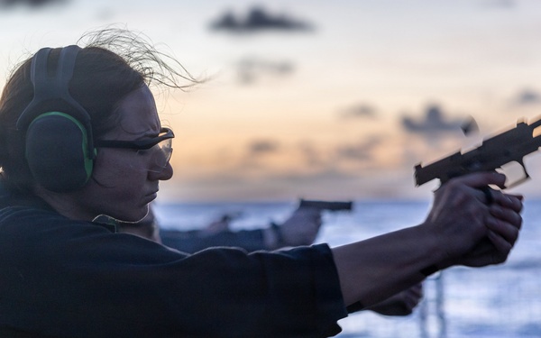 USS Bainbridge (DDG 96) Gun Shoot