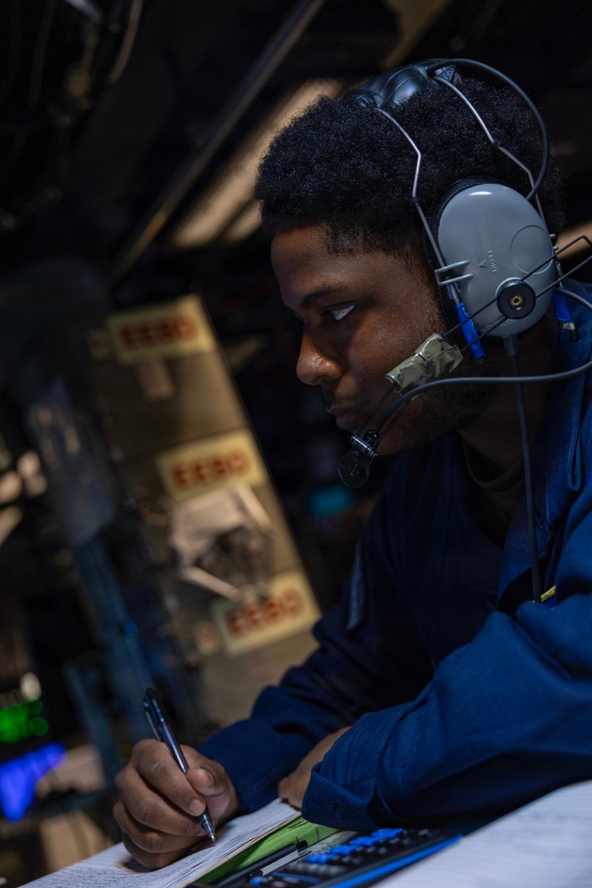 USS Mahan (DDG 72) Routine Operations