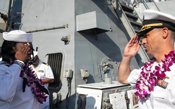 Wayne E. Meyer Returns to Pearl Harbor After 9 Month Deployment