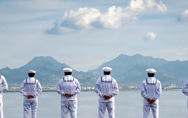 Nimitz Arrives at Joint Base Pearl Harbor-Hickham