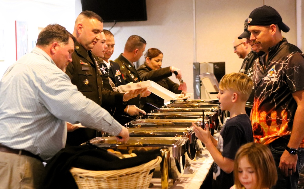 Fort McCoy DFMWR coordinates early Thanksgiving community dinner at McCoy’s Community Center
