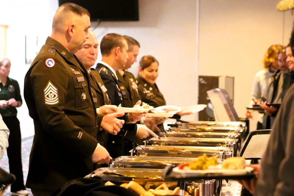 Fort McCoy DFMWR coordinates early Thanksgiving community dinner at McCoy’s Community Center