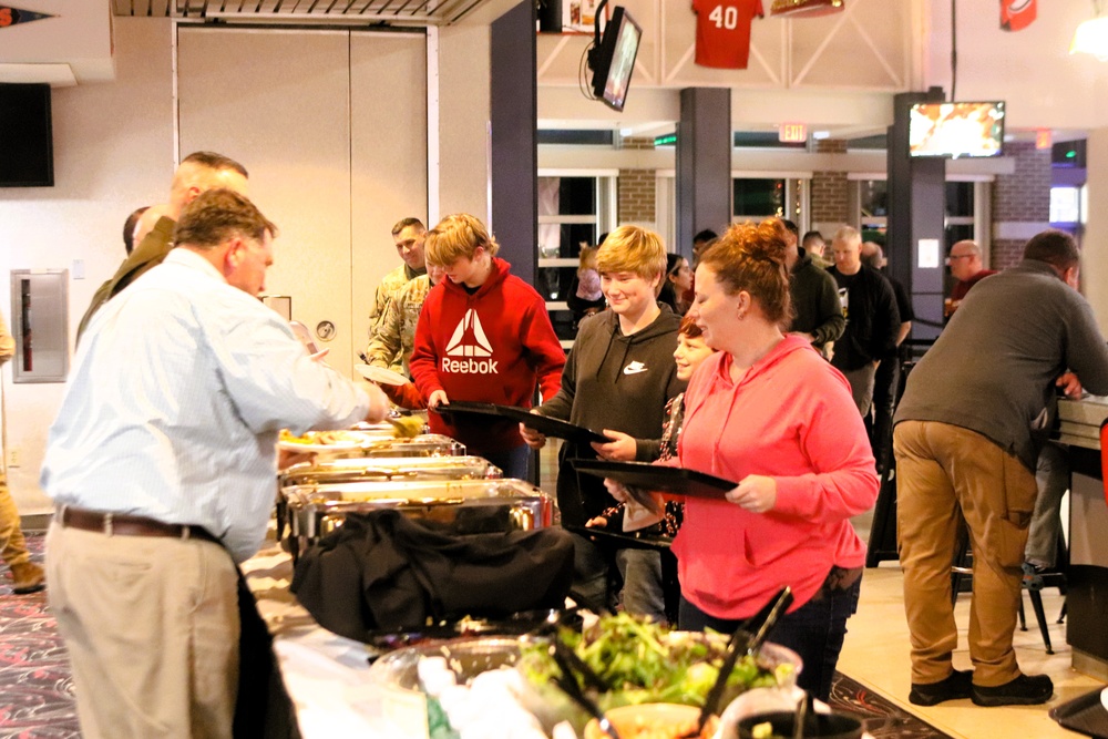 Fort McCoy DFMWR coordinates early Thanksgiving community dinner at McCoy’s Community Center