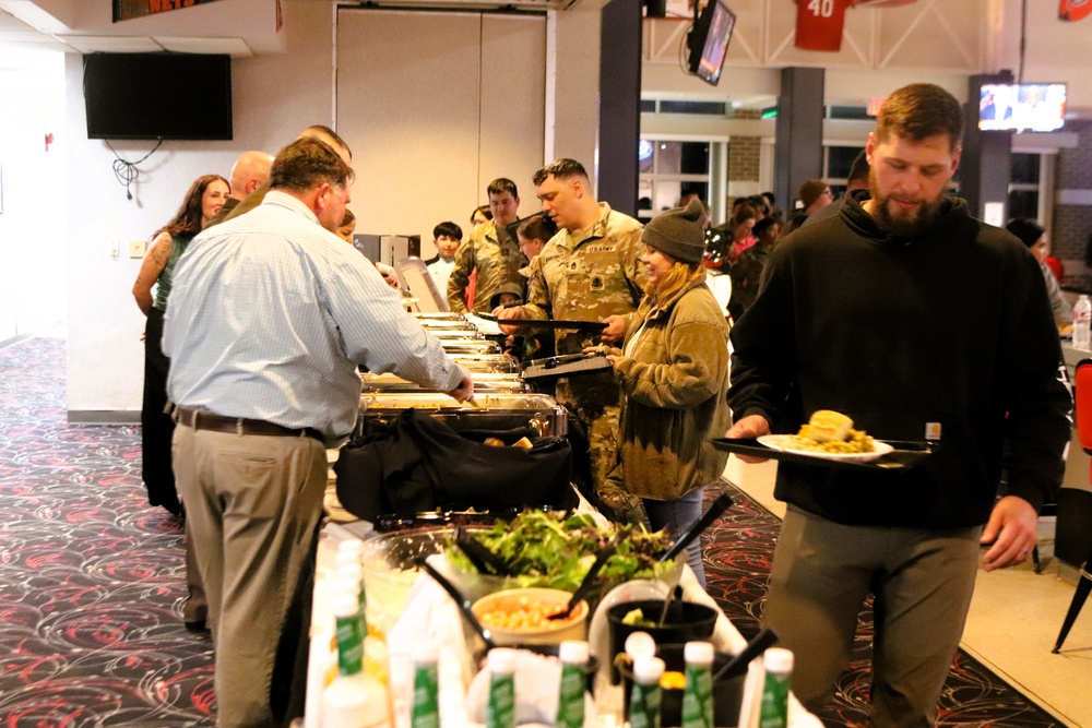 Fort McCoy DFMWR coordinates early Thanksgiving community dinner at McCoy’s Community Center