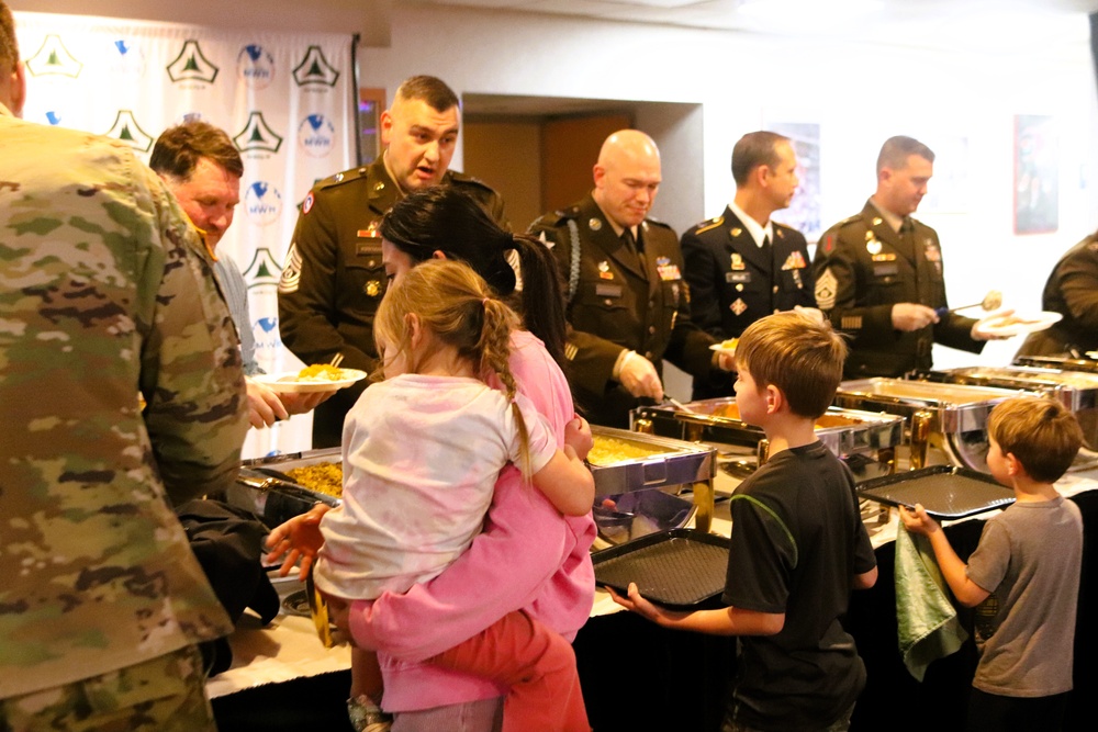 Fort McCoy DFMWR coordinates early Thanksgiving community dinner at McCoy’s Community Center