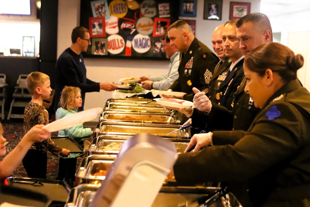 Fort McCoy DFMWR coordinates early Thanksgiving community dinner at McCoy’s Community Center