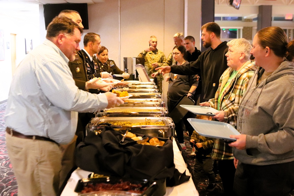 Fort McCoy DFMWR coordinates early Thanksgiving community dinner at McCoy’s Community Center