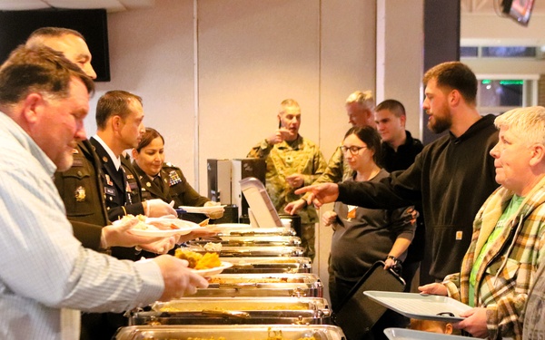 Fort McCoy DFMWR coordinates early Thanksgiving community dinner at McCoy’s Community Center