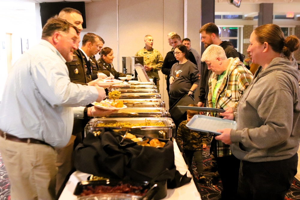 Fort McCoy DFMWR coordinates early Thanksgiving community dinner at McCoy’s Community Center