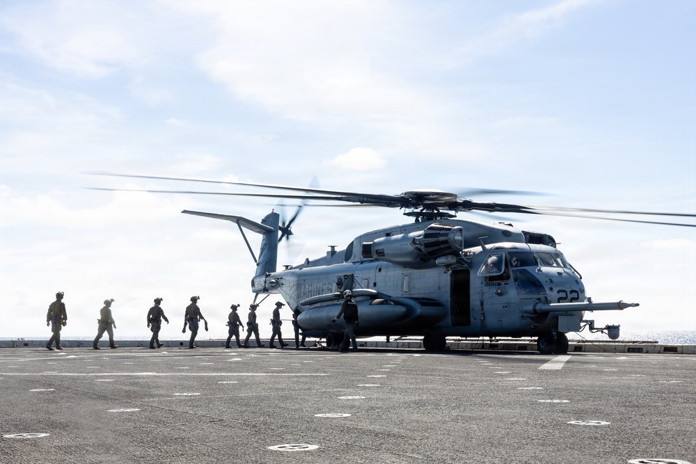 22nd MEU(SOC) | MSPF Trains Aboard USS San Antonio