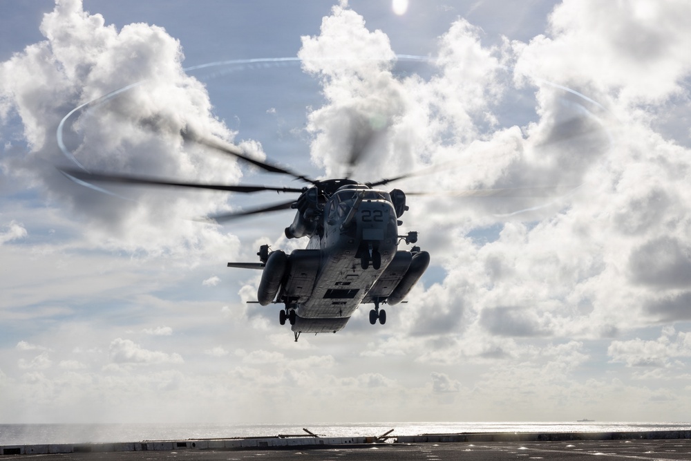 22nd MEU(SOC) | MSPF Trains Aboard USS San Antonio