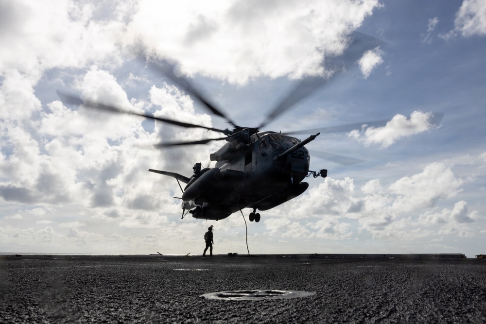22nd MEU(SOC) | MSPF Trains Aboard USS San Antonio