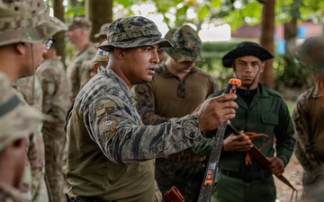Combined Jungle Operations Training Course 26-2: Day 2