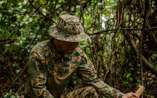 Combined Jungle Operations Training Course 2: Day 2