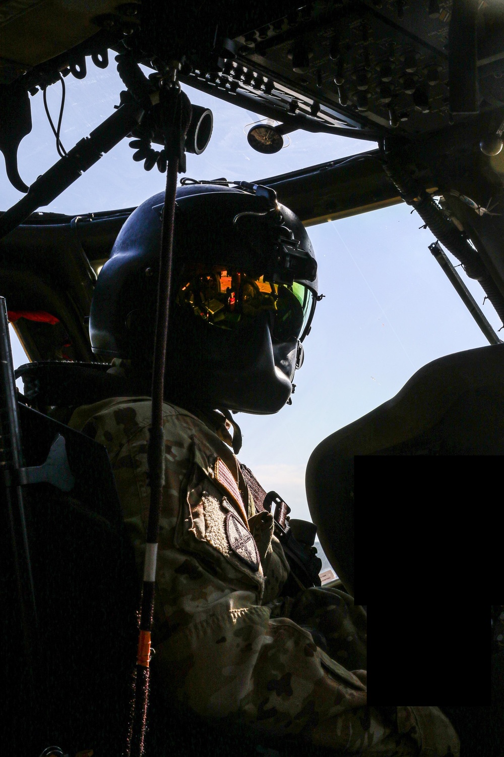 2-2 AHB Conducts Fast-Rope Insertion Training