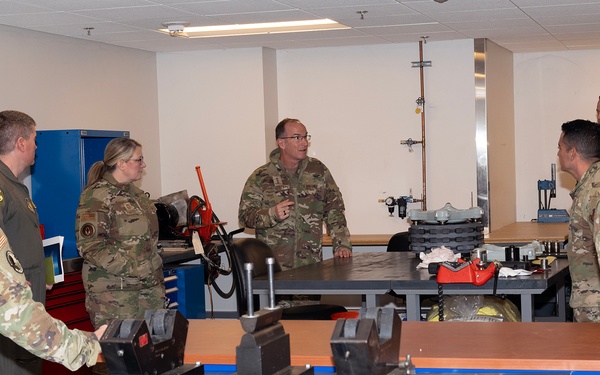 General Healy Visits 940th Air Refueling Wing