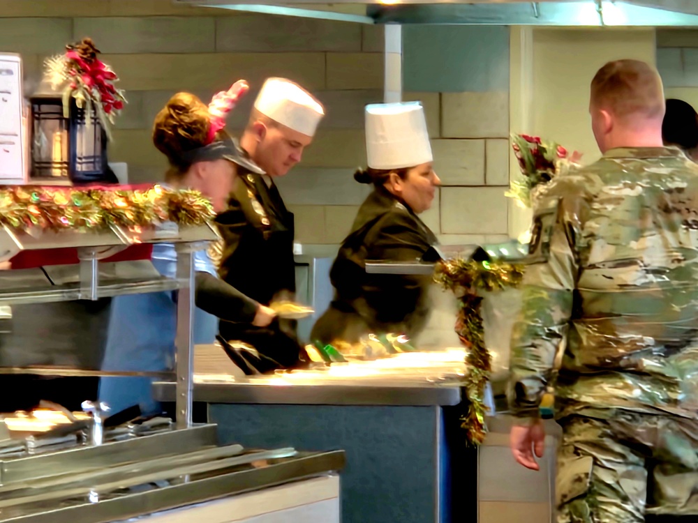 Fort McCoy Garrison leaders support special 2025 dining facility holiday meal for installation team