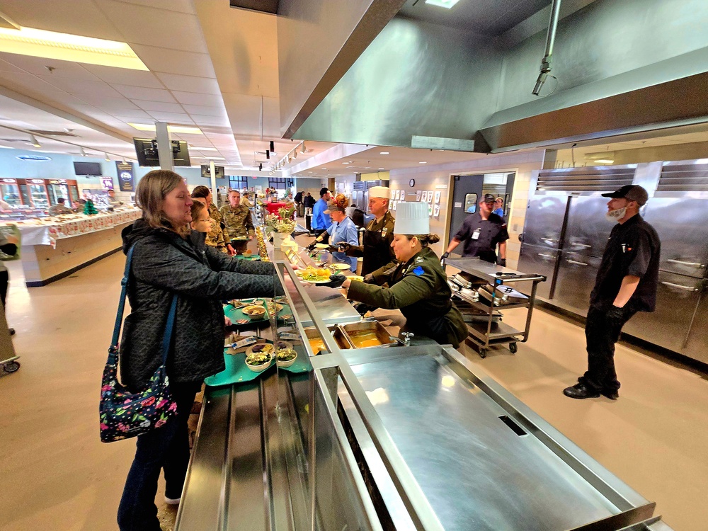 Fort McCoy Garrison leaders support special 2025 dining facility holiday meal for installation team