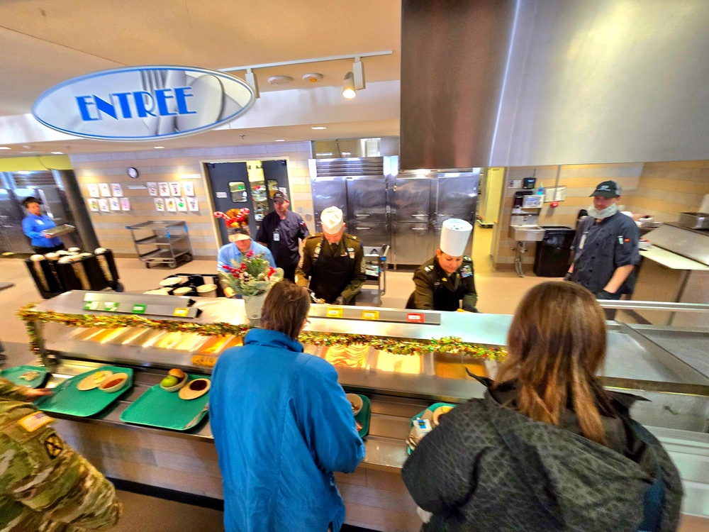 Fort McCoy Garrison leaders support special 2025 dining facility holiday meal for installation team