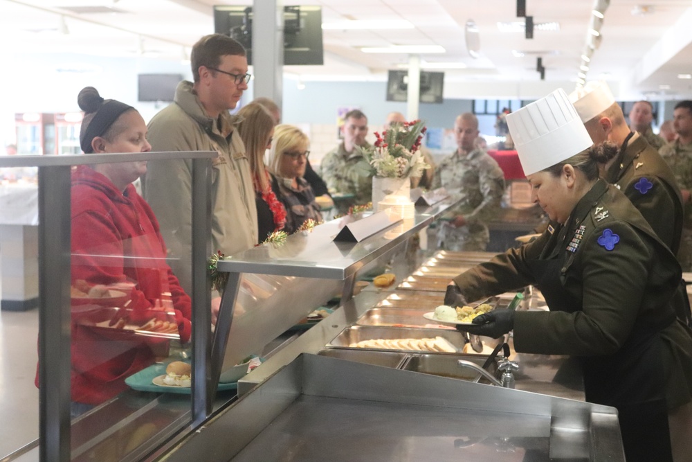 Fort McCoy Garrison leaders support special 2025 dining facility holiday meal for installation team