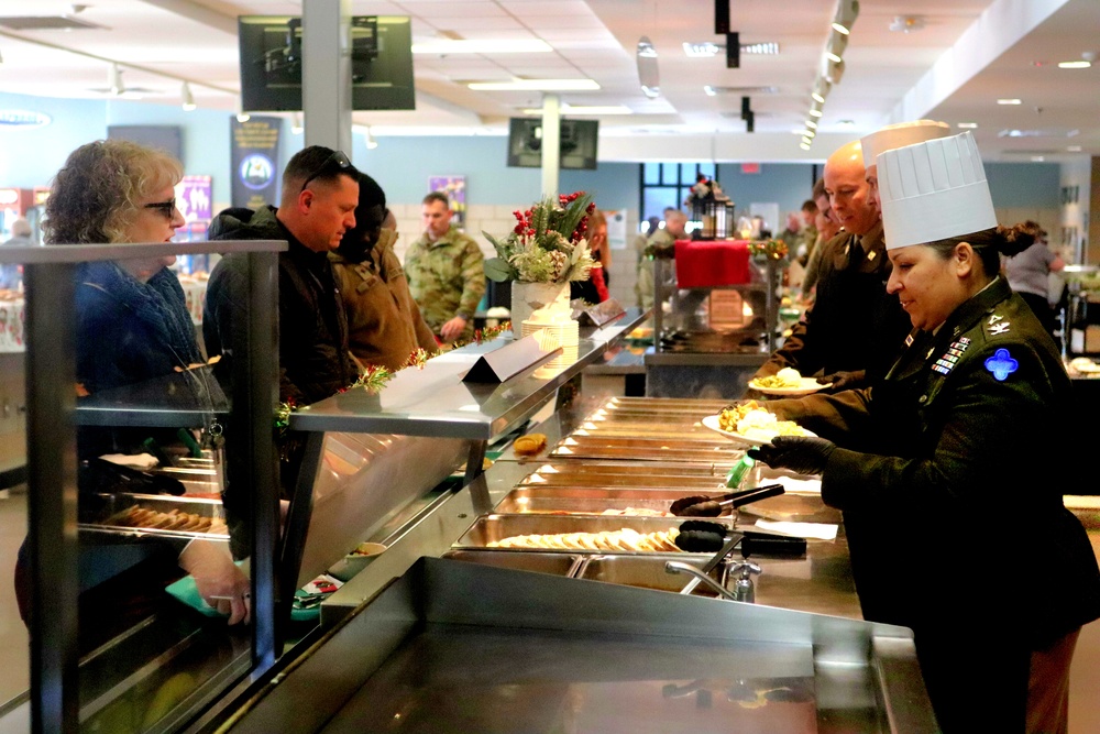 Fort McCoy Garrison leaders support special 2025 dining facility holiday meal for installation team