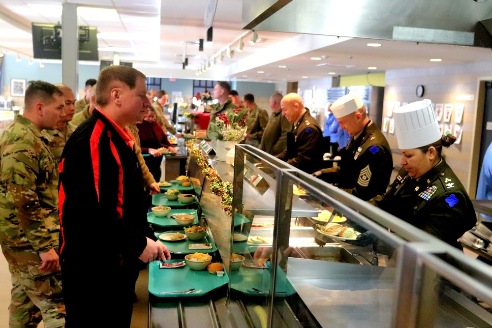 Fort McCoy Garrison leaders support special 2025 dining facility holiday meal for installation team