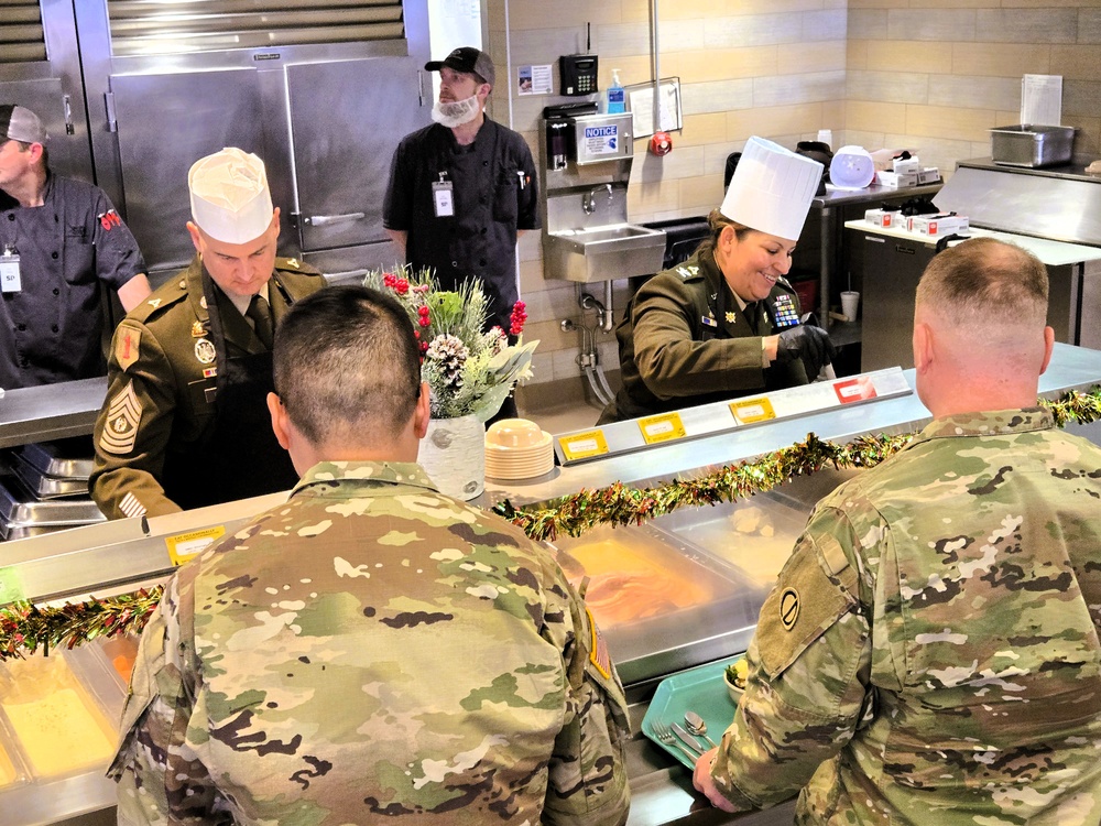 Fort McCoy Garrison leaders support special 2025 dining facility holiday meal for installation team
