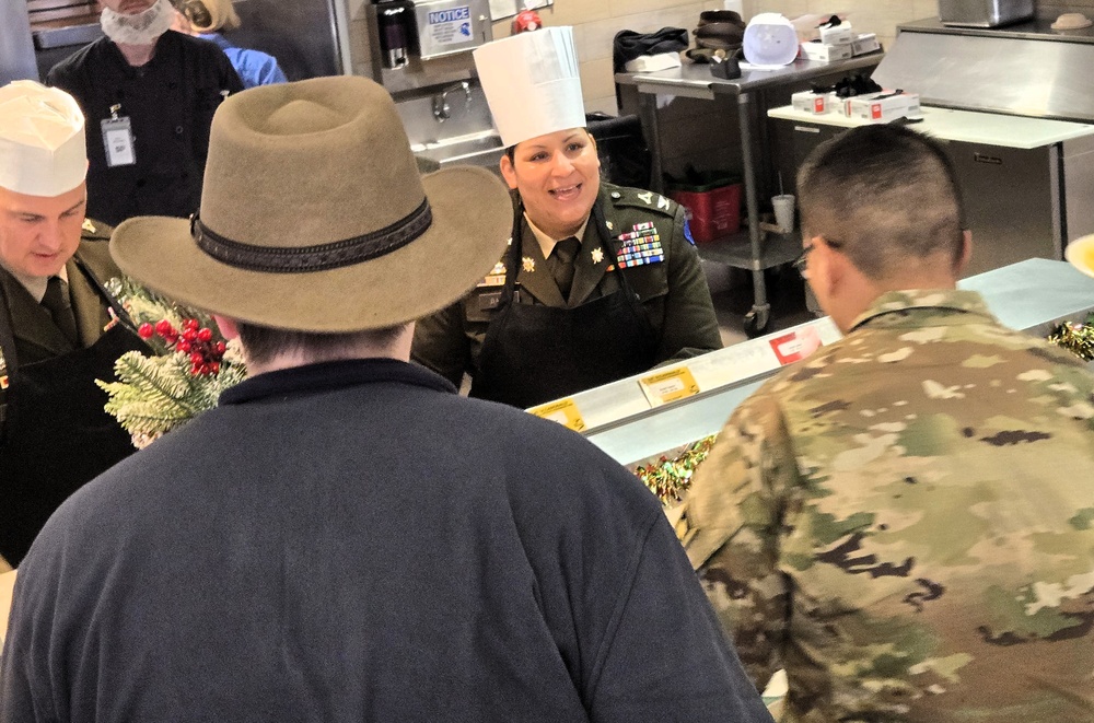 Fort McCoy Garrison leaders support special 2025 dining facility holiday meal for installation team