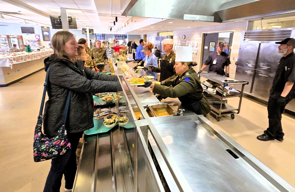 Fort McCoy Garrison leaders support special 2025 dining facility holiday meal for installation team