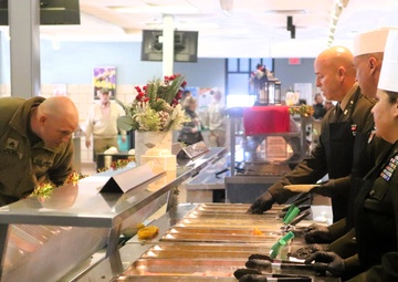 Fort McCoy Garrison leaders support special 2025 dining facility holiday meal for installation team