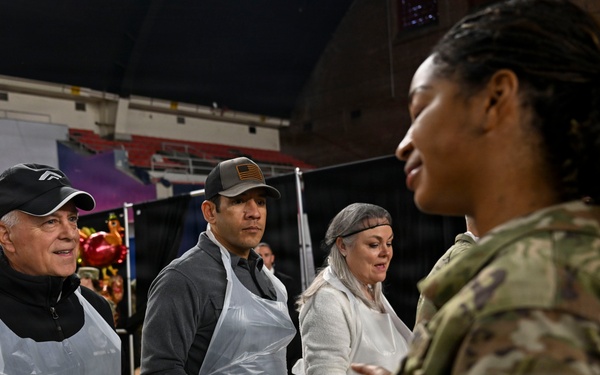 Secretary of War Serves National Guardsmen a Thanksgiving Meal