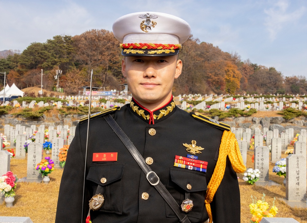 MARFORK attends a memorial ceremony for the Bombardment of Yeonpyeong