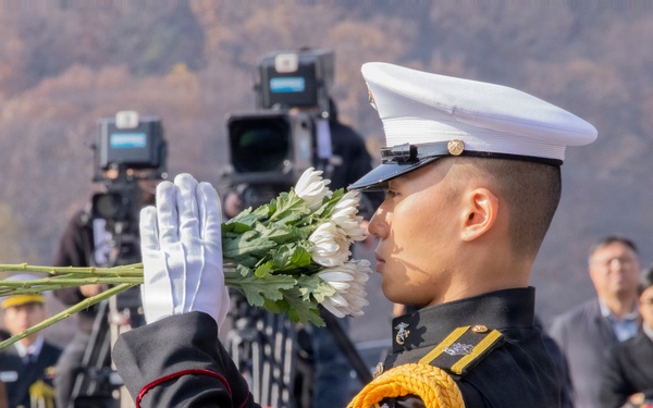 MARFORK attends a memorial ceremony for the Bombardment of Yeonpyeong