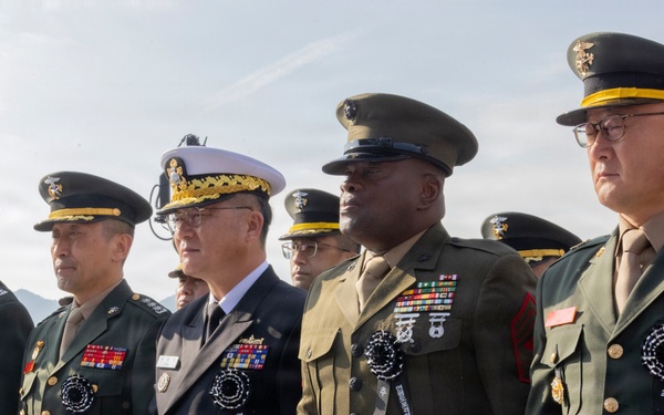 MARFORK attends a memorial ceremony for the Bombardment of Yeonpyeong