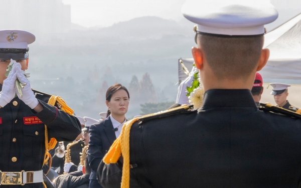 MARFORK attends a memorial ceremony for the Bombardment of Yeonpyeong
