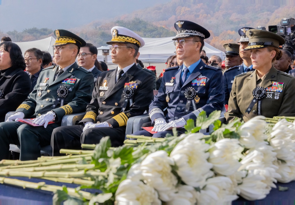 MARFORK attends a memorial ceremony for the Bombardment of Yeonpyeong