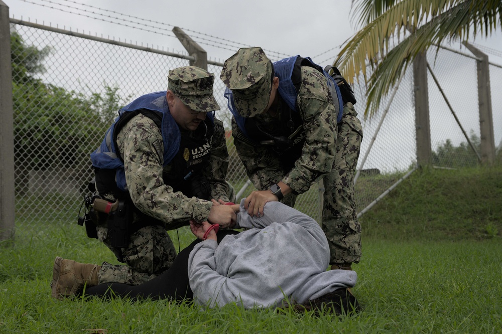 Fleet Activities Okinawa conducts Security Drills