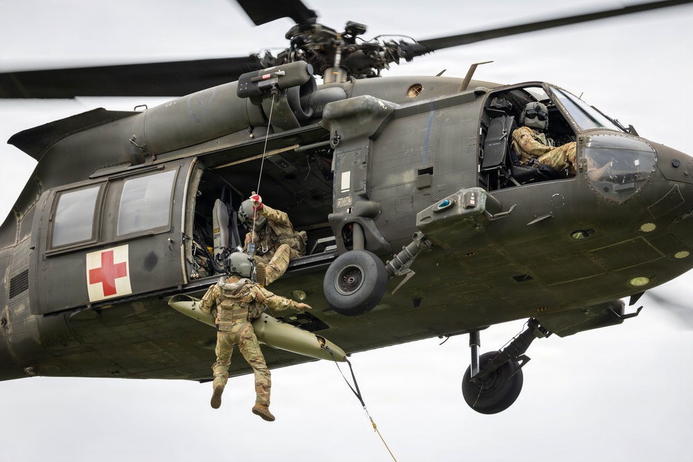 25th CAB Trains with Air Force 15th Medical Group