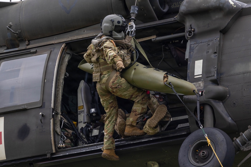 25th CAB Trains with Air Force 15th Medical Group