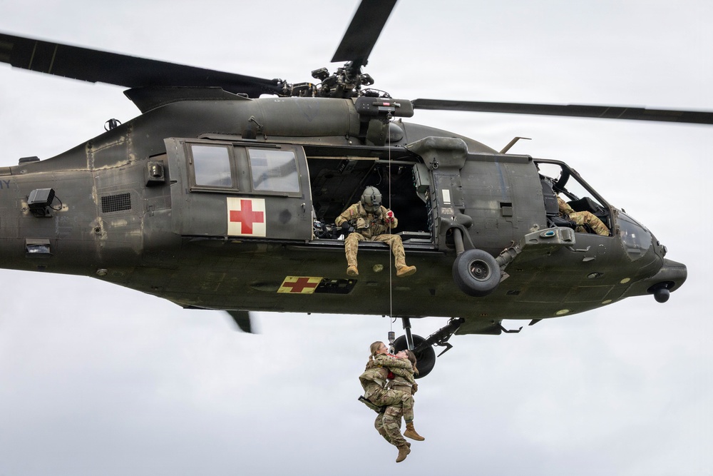 25th CAB Trains with Air Force 15th Medical Group