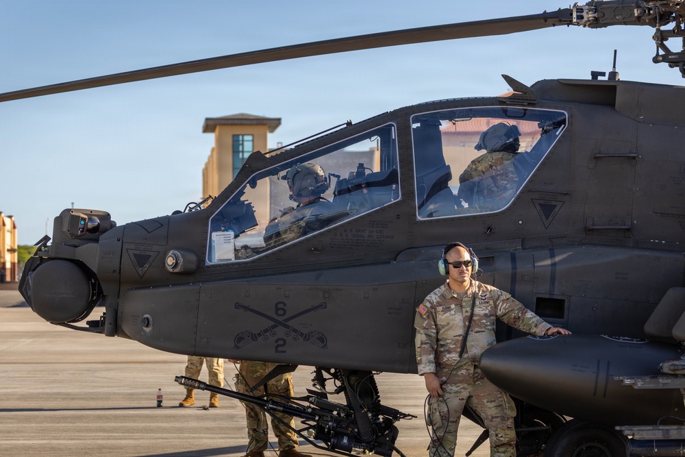25th CAB Conducts AH-64 Apache Air Assault Operation